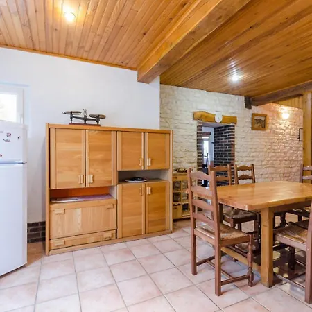 Les Cas Rouge Holiday home *