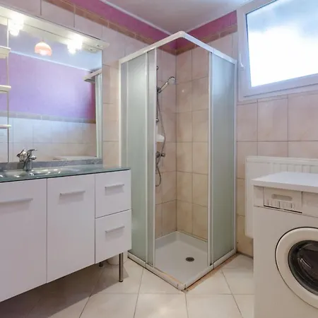 Les Cas Rouge Tatil Evi *